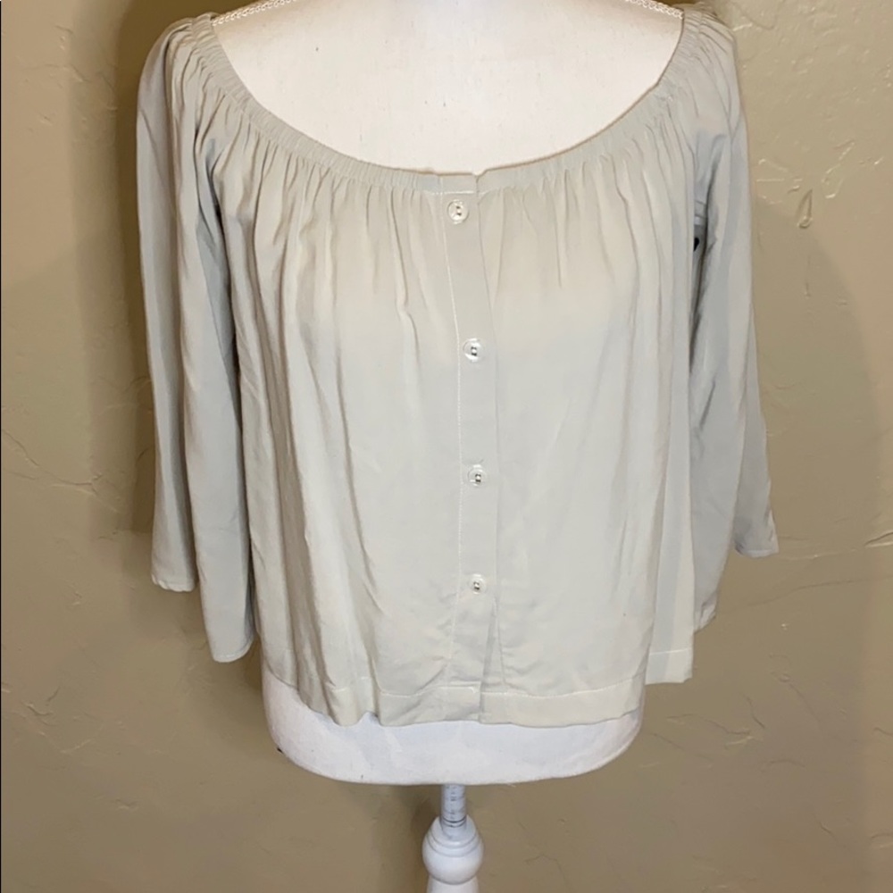 NWOT Off the shoulder blouse